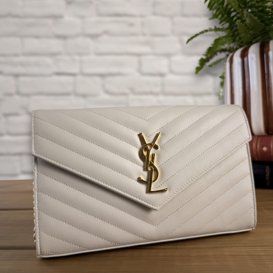 saint laurent : cassandre