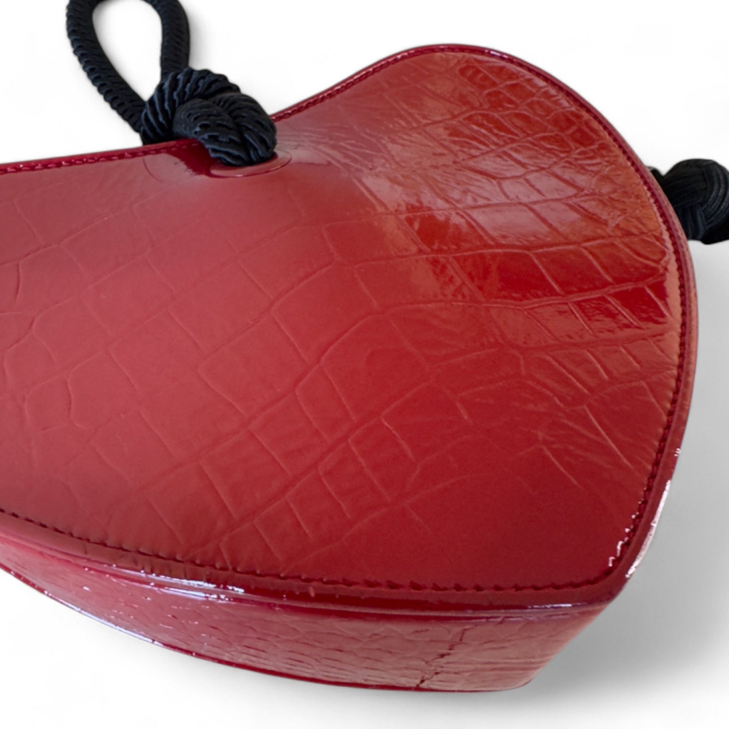 saint laurent : heart clutch
