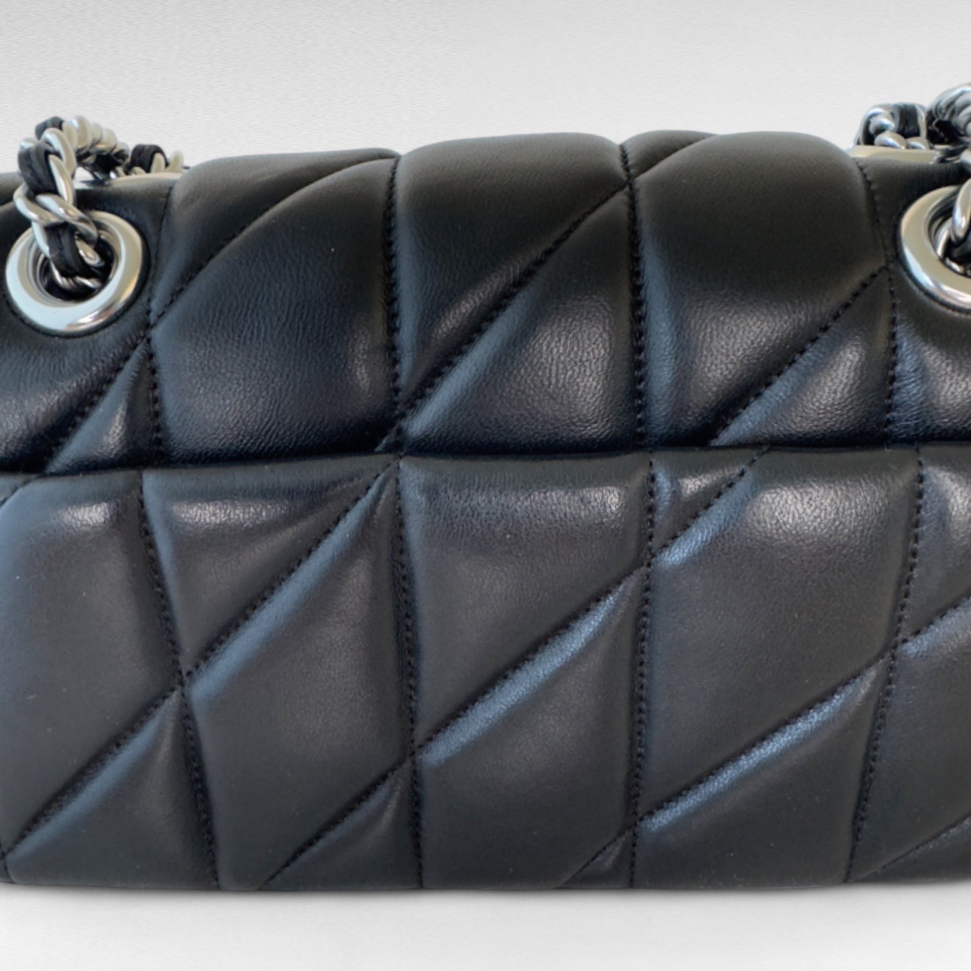 Coach Tabby 20 Shoulder Bag - The Dream Bag Co