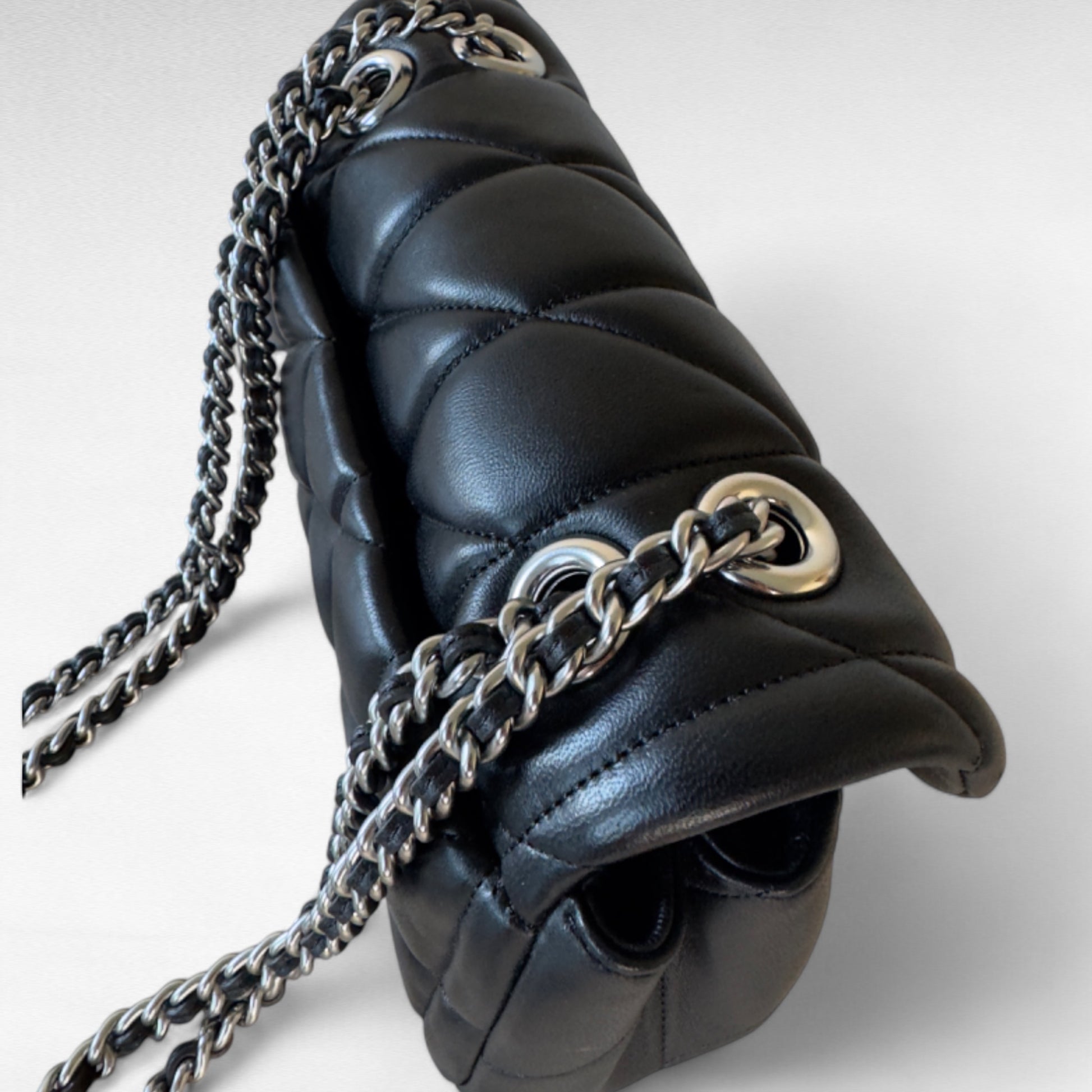 Coach Tabby 20 Shoulder Bag - The Dream Bag Co